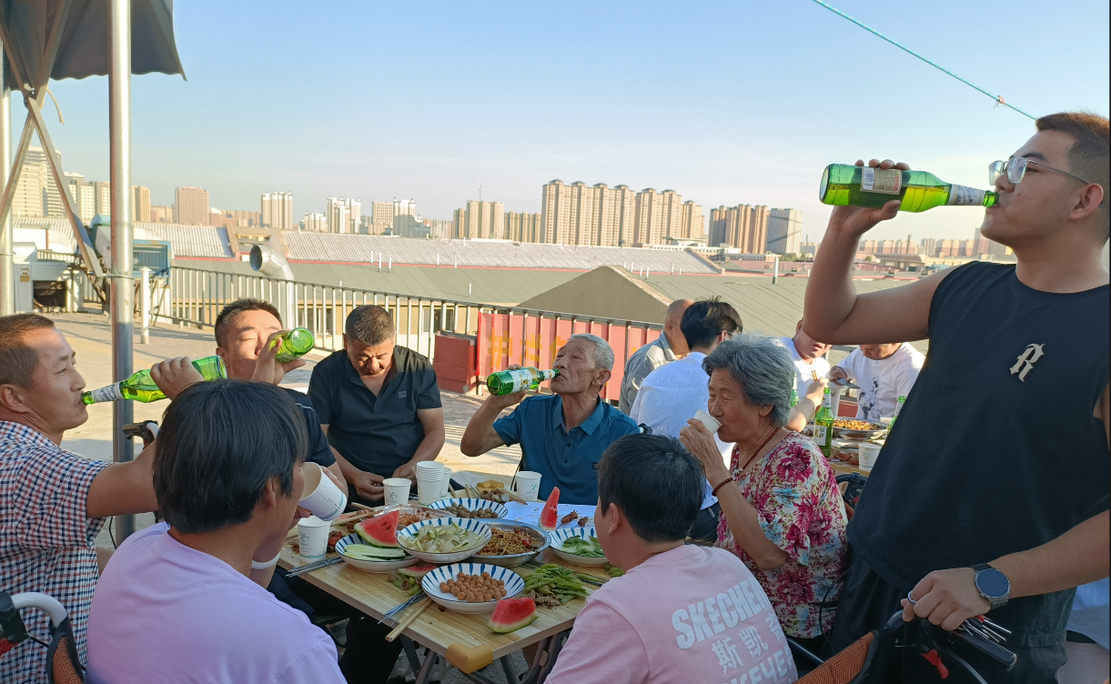 假肢公司户外烧烤聚餐